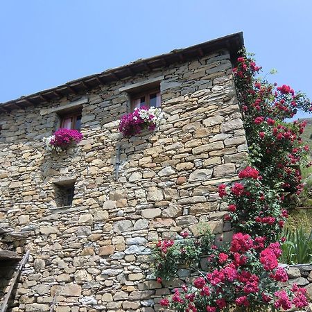 Agriturismo La Fontana Dell'Olmo 호텔 Molini di Triora 외부 사진