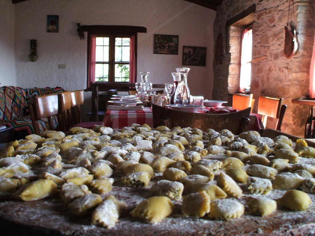 Agriturismo La Fontana Dell'Olmo 호텔 Molini di Triora 외부 사진